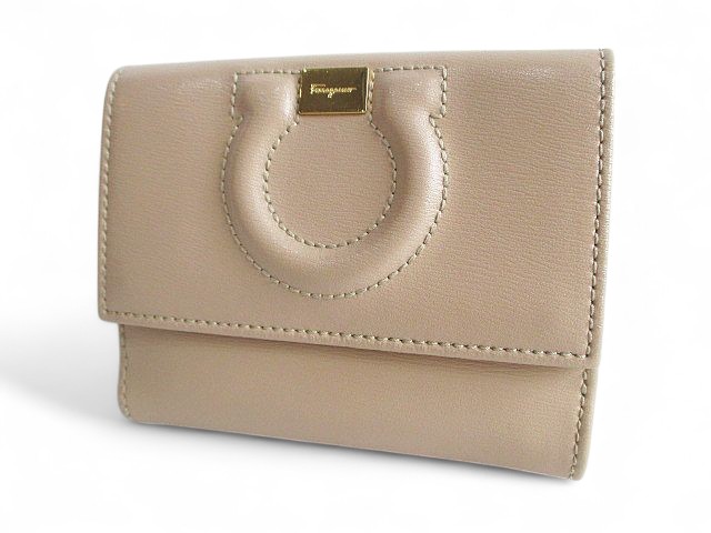 中古】サルヴァトーレフェラガモ Salvatore Ferragamo Wホック