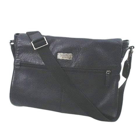 コーチ 斜め掛け可 パンチングフラップ メッセンジャーバッグ ブラック