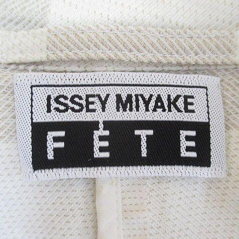 【中古】イッセイミヤケ ISSEY MIYAKE FETE A-POC INSIDE IF82FD034 ボーダー ジャケット 薄手 2 白系 ホワイト 中古】イッセイミヤケ ISSEY MIYAKE FETE A-POC INSIDE IF82FD034