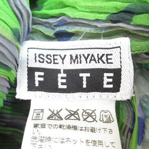 【中古】イッセイミヤケ ISSEY MIYAKE FETE IF44FJ778 ストライプ柄 水玉 ドット 長袖 カットソー プリーツ 3 