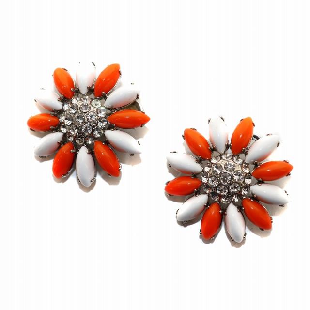 【中古】ミュウミュウ miumiu イヤリング 両耳 フラワー 花 ラインストーン オレンジ 白 ホワイトの通販は 7,812円