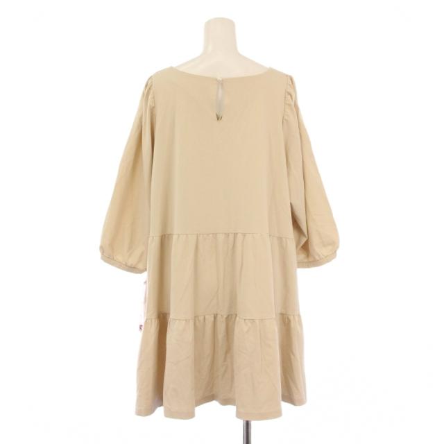 【中古】ローズティアラ チュール刺繍切替チュニック 七分袖 クルーネック ストレッチ バラ柄 薔薇柄 ベージュ 中古】ローズティアラ チュール刺繍切替チュニック 七分袖 クルー