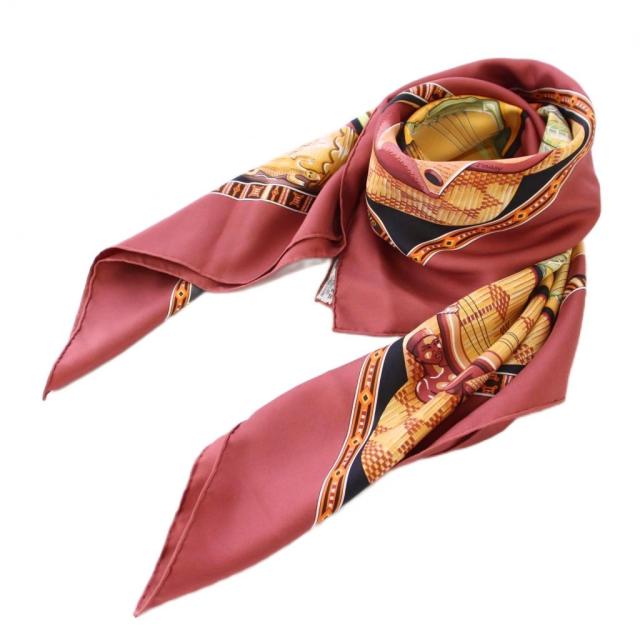 【中古】エルメス HERMES カレ90 タムタムの音に合わせて スカーフ 正方形 シルク 総柄 ピンク /BB ■OH レディース