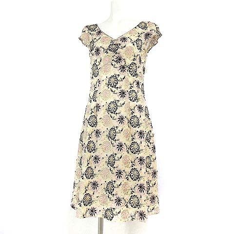 中古 トッカ Tocca ワンピース フレア ひざ丈 花 刺繍 半袖 フレンチスリーブ Vネック ピンク系 2 レディースの通販はau Pay マーケット ブランド古着のベクトル