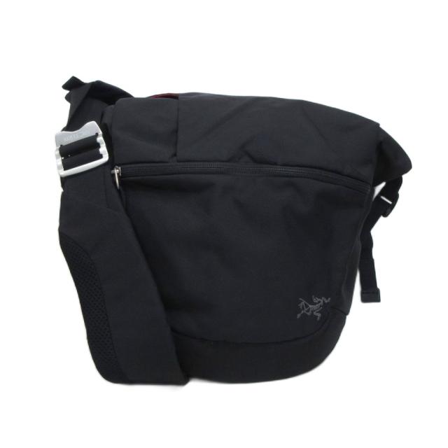 【中古】アークテリクス ARC'TERYX ミストラル8 Mistral 8 ショルダーバッグ ナイロン ロゴタイプ 黒 黒いこと メンズ