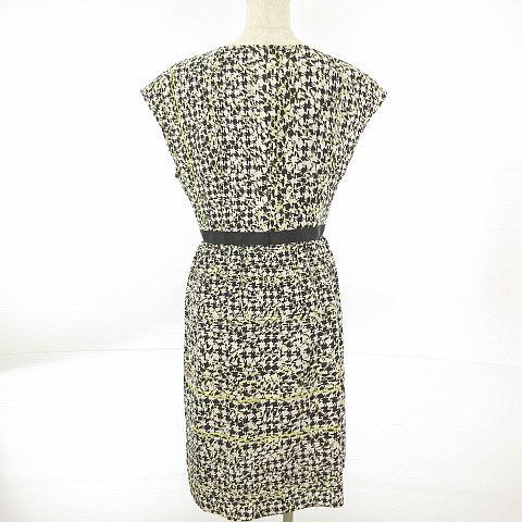 中古 23区 オンワード樫山 ワンピース ノースリーブ ひざ丈 総柄 白 黒 36 A3 レディースの通販はau Pay マーケット ブランド古着のベクトル