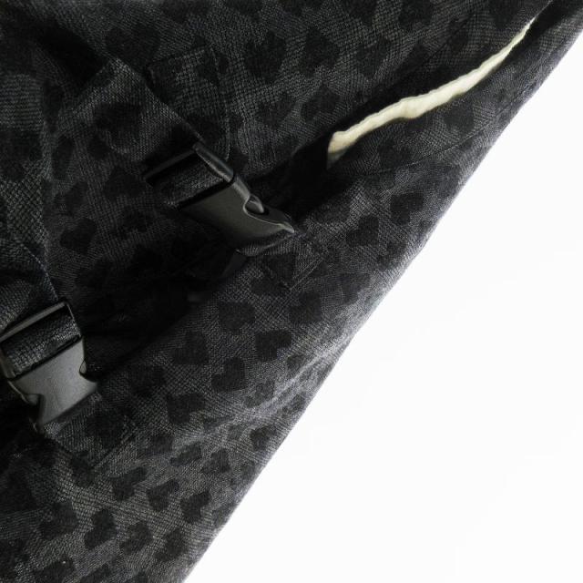 【中古】コムデギャルソンオムプリュス ワイドショーツ ショートパンツ ハーフ サイドアジャスター ハート 総柄 グレー M の通販は 【中古】コムデギャルソンオムプリュス ワイドショーツ ショートパンツ ハーフ サイドアジャスター ハート 総柄 グレー M の通販は