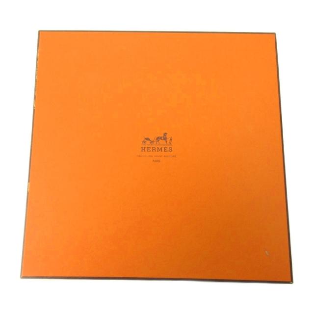 中古】エルメス HERMES 美品 箱付き カレ45 スカーフ カギ 総柄 絹