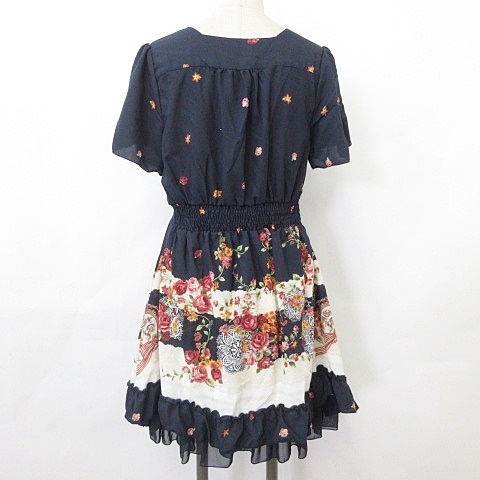 中古 アクシーズファム Axes Femme ワンピース 半袖 膝丈 レース 刺繍 リボン フリル 花柄 紺 ネイビー 白 赤 緑 茶 オレンジ Mの通販はau Pay マーケット ブランド古着のベクトル