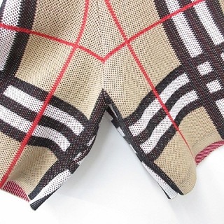 中古】バーバリー BURBERRY パンツ ショートパンツ ニット チェック
