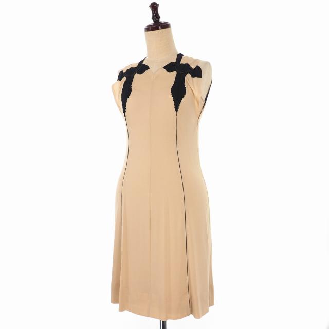 中古 未使用品 メゾンマルジェラ Maison Margiela 18aw ノースリーブ ストレッチ ワンピース ライン 40 ベージュの通販はau Pay マーケット ブランド古着のベクトル