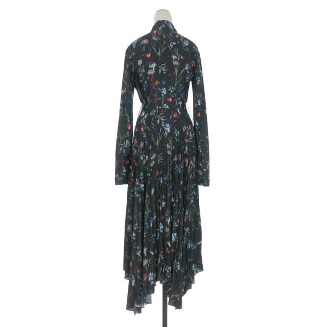 【中古】マーカスルプファー 胴締め付き添い人 花柄 ロング衣装 御召しもの 非対称 長袖 UK6 黒いこと 黒
