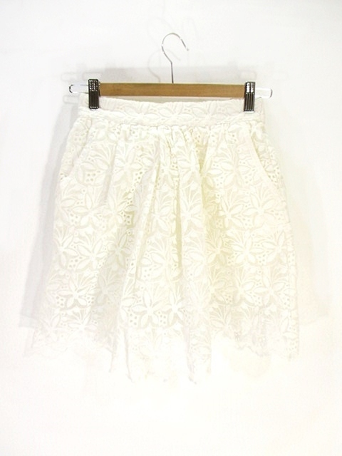 中古 アヴァンリリィ Avan Lily フレア スカート ミニ丈 ショート レース 刺繍 花柄 総柄 F ホワイト 白 レディースの通販はau Pay マーケット ブランド古着のベクトル