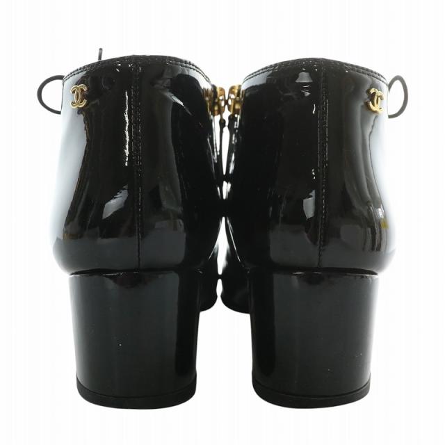 【中古】CHANEL ブーティ エナメル ラウンドトゥ レースアップ ココマーク ゴールド金具 36.5 23.5cm 黒 G30949