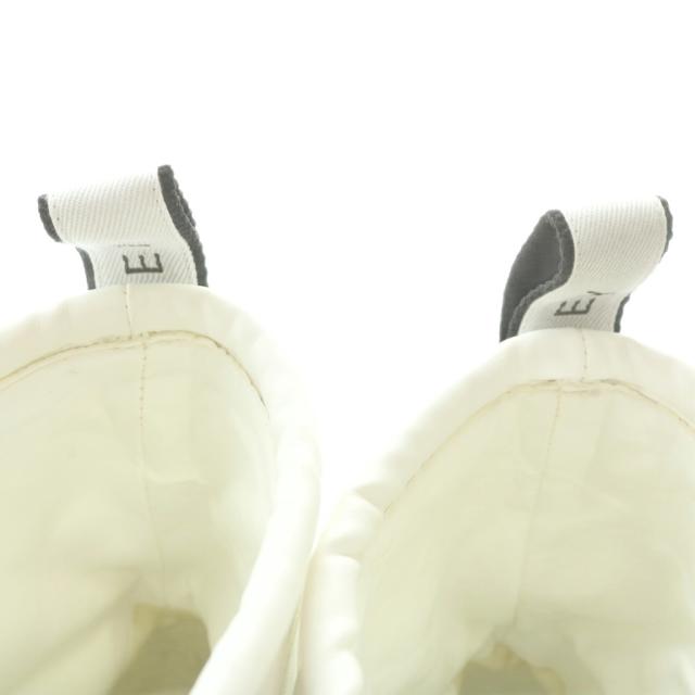 真作 中西利雄 油彩「薔薇」画41×32cm F6 東京都出身 新制作派協会設立