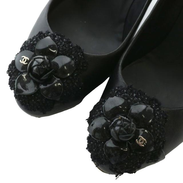 【中古】CHANEL パンプス レザー エナメル ラウンドトゥ ハイヒール カメリア ココマーク 36.5 23.5cm 黒 G28744