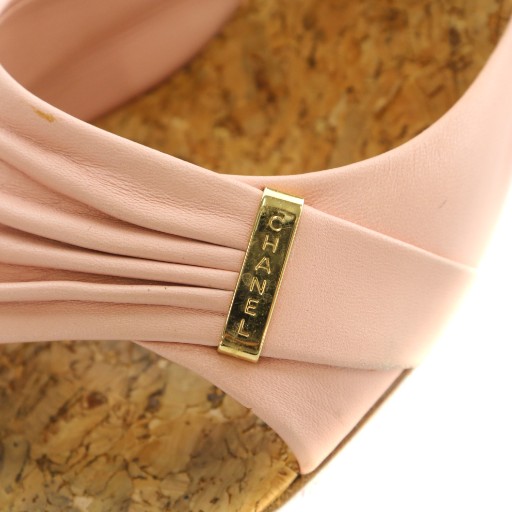 【中古】シャネル CHANEL サンダル コルク レザー オープントゥ ハイヒール ロゴ ゴールド金具 37 23.5cm ピンク 茶色