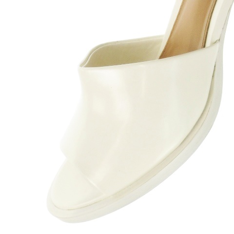 【中古】未当てはめる品 ボッテガヴェネタ BOTTEGA VENETA CHA CHA SANDAL サンダル ミュール なめし革 革 36.5 23.5糎 白