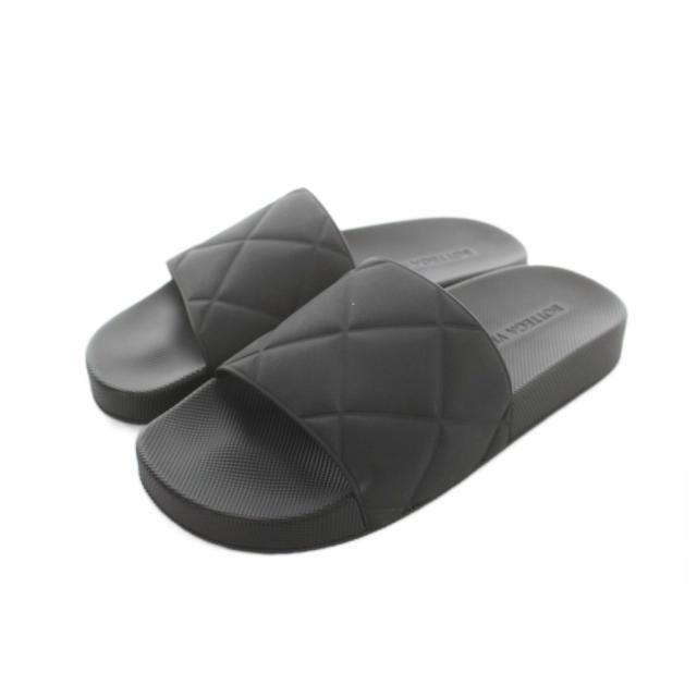 【中古】ボッテガヴェネタ BOTTEGA VENETA サンダル フラット イントレチャート 厚底 ロゴ スライド 37 黒 ブラック