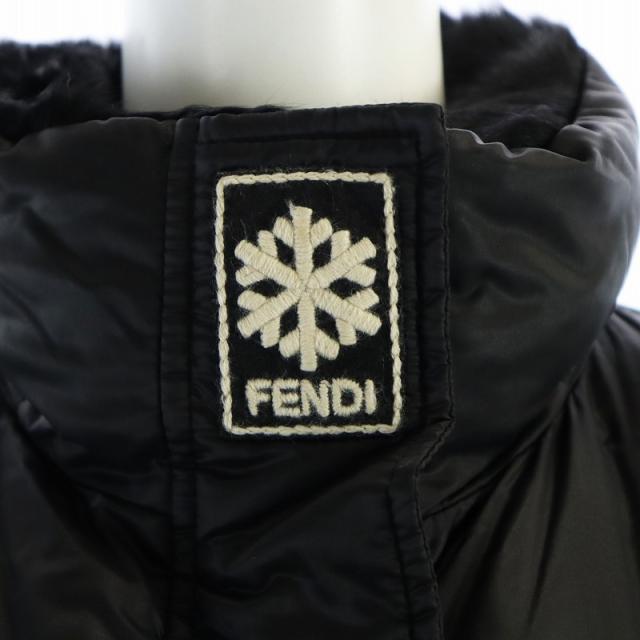 【美品】FENDI フェンディ ダウンジャケット ズッカ 総柄 ブラック FENDI - フェンディ FENDI ダウンジャケット レディース テクニカル
