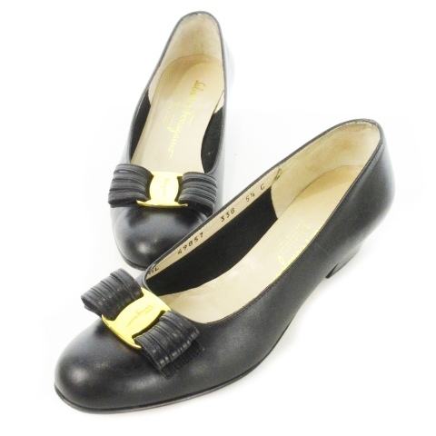 Salvatore Ferragamo BOUTIQUE ヴァラリボン パンプス ヴァラ・リボン パンプス - ウィメンズ | Ferragamo