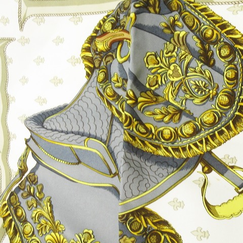 エルメス カレ90 スカーフ SELLES A HOUSSE カバーへの腰かけ