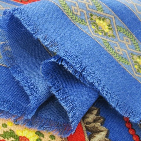 エトロペイズリー柄 ストール 青と黄色 フリンジ付き 新品 ETRO エトロ シルクスカーフ ペイズリー柄 ETRO ペイズリー柄