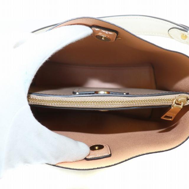 【中古】COACH モリー バケット バッグ 22 ハンドバッグ ショルダー 2WAY PVC レザー シグネチャー ベージュ CA582 中古】COACH モリー バケット バッグ 22 ハンドバッグ ショルダー 2WAY