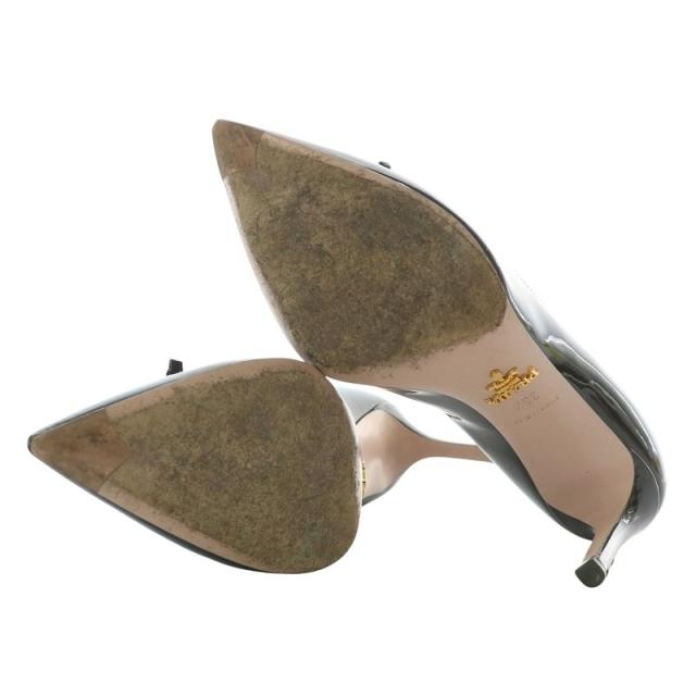【中古】PRADA パンプス エナメル レザー ポインテッドトゥ ハイヒール リボン ロゴ ゴールド金具 35.5 22.5cm 黒