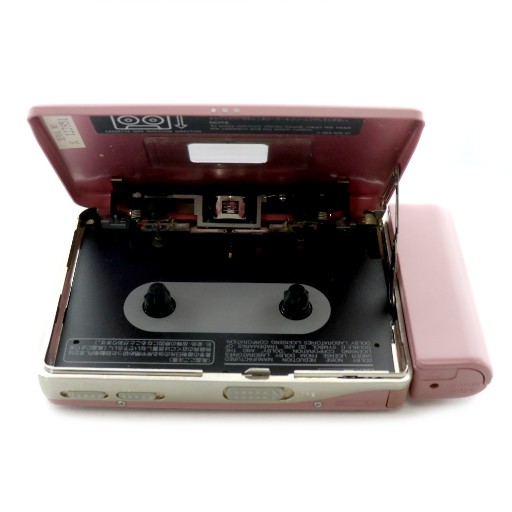 中古】ソニー SONY カセットウォークマン WALKMAN ポータブル 花の