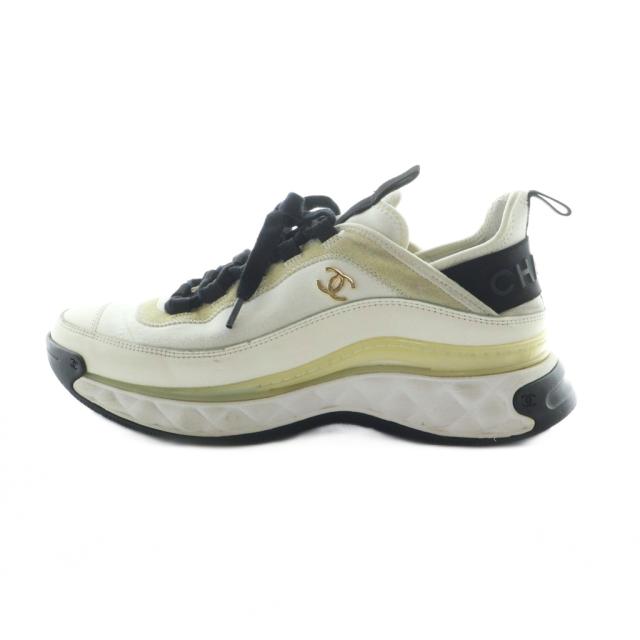 【中古】シャネル CHANEL スニーカー シューズ ココマーク マトラッセソール スエード レザー 39.5 24.5cm 白 G35617