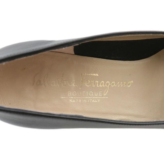【中古】Salvatore Ferragamo ヴァラ パンプス レザー スクエアトゥ チャンキーヒール ロゴ ゴールド金具 5 22.5cm 黒