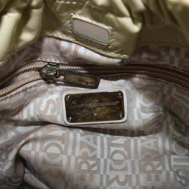【中古】サルヴァトーレフェラガモ Salvatore Ferragamo VARA ヴァラ ハンドバッグ エナメル レザー 切替 ロゴ_5