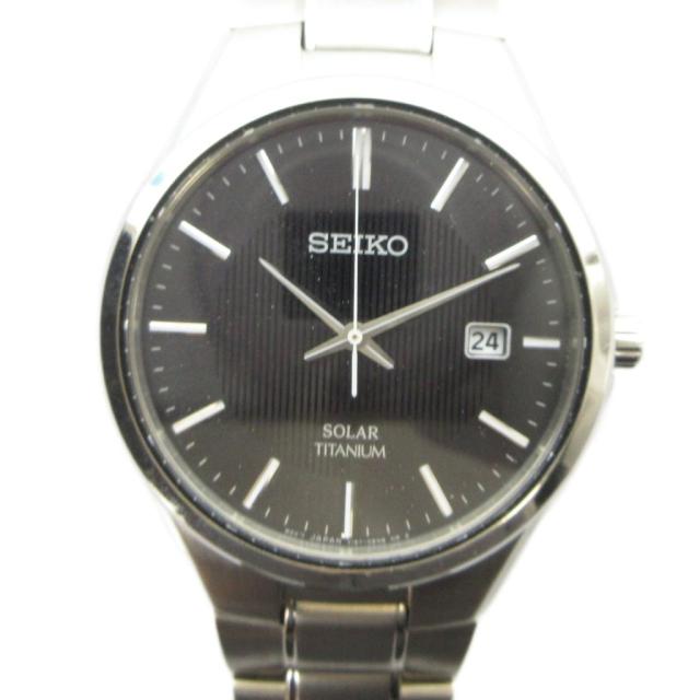 【中古】セイコー SEIKO V157-0BB0 腕時計 ソーラー ウォッチ チタン デイト カレンダー付き 黒文字盤 シルバー色