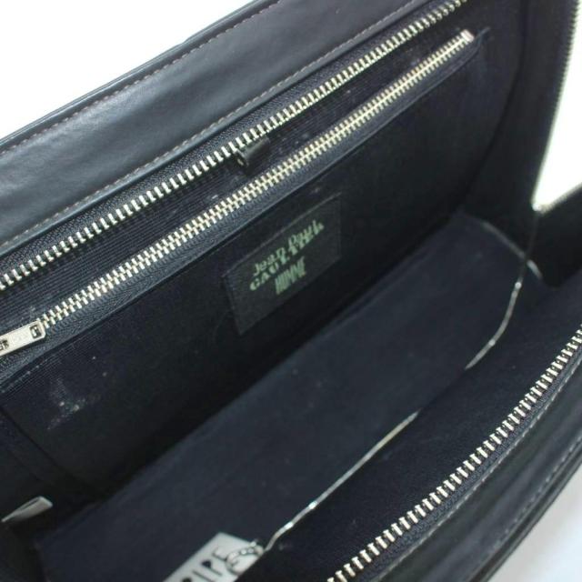 【中古】ジャンポールゴルチエ Jean Paul GAULTIER クラッチペダル御徒面子 二つ目御徒面子 ロゴタイプ なめし革 黒 黒いこと ■GY11 /MQ メンズ