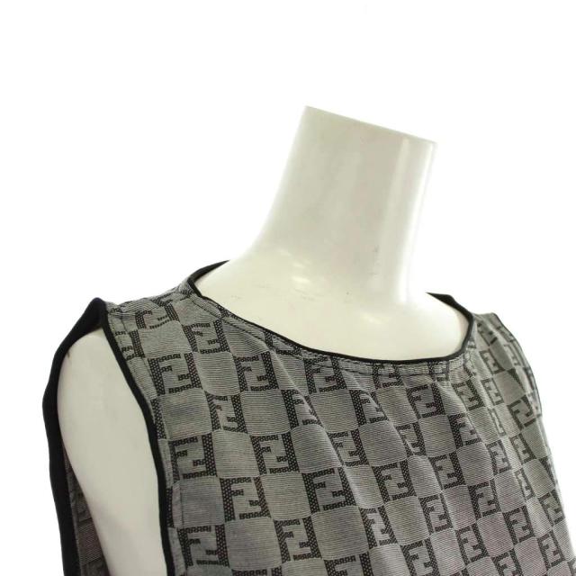 希少⭐️フェンディ　タンクトップ　ズッカ柄　総柄　ノースリーブ　イタリア製　夏 中古】フェンディ FENDI タンクトップ カットソー ノースリーブ ズッカ