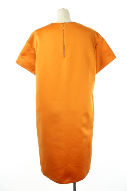 中古 ロシャス Rochas サテンワンピース ロング 半袖 40 オレンジ Kn Os レディースの通販はau Pay マーケット ブランド古着のベクトル