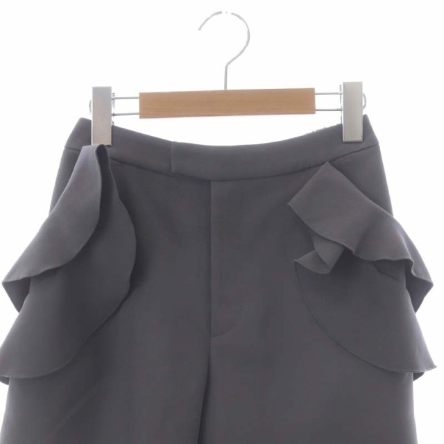 中古】チェスティ Chesty フリルショートパンツ 1 チャコールグレー 