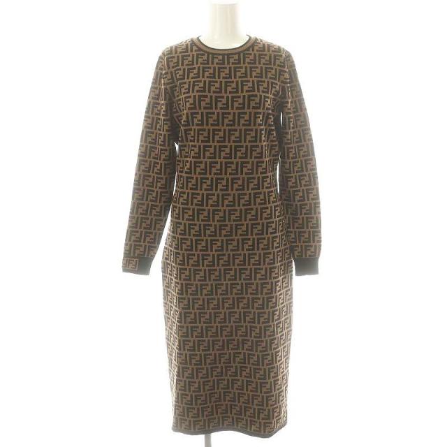 未使用　FENDI フェンディ　ズッカ　ズッキーニ　ノースリーブ　ワンピース Fendi ズッカ柄 ロゴ 総柄 ノースリーブ ワンピース 40 フェンディ