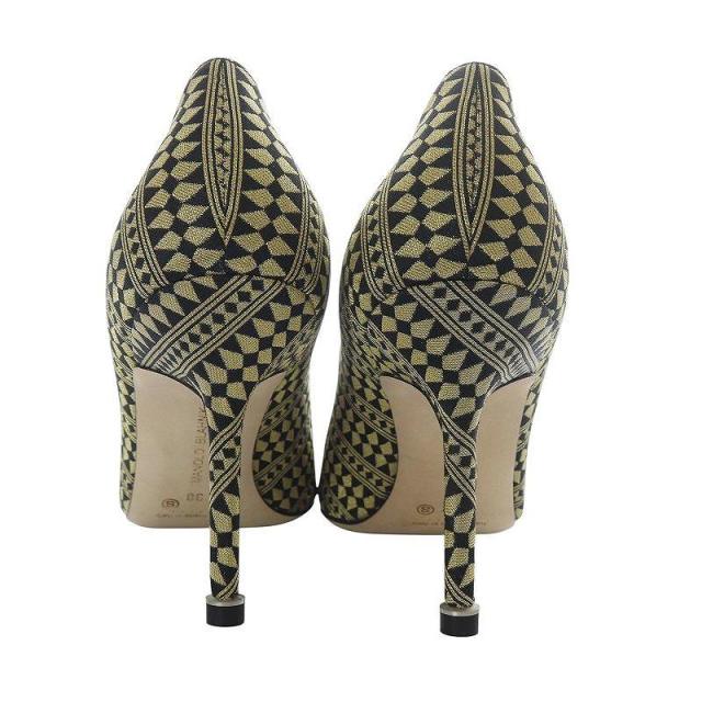 MANOLO BLAHNIK マノロブラニク ハンギシ サテン 34 中古】未使用品