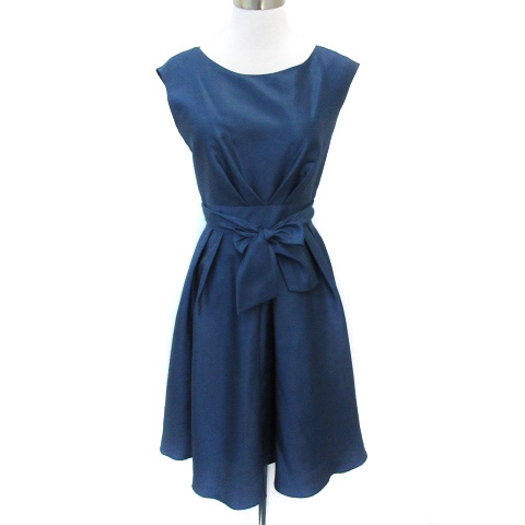 中古 Aimer エメ ワンピース ひざ丈 ノースリーブ Uネック リボン レースアップ 9 青 ブルー Sm42 レディースの通販はau Pay マーケット ブランド古着のベクトル