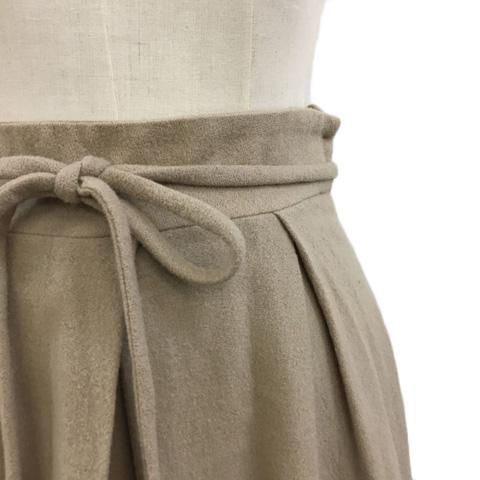 中古 ストロベリーフィールズ スカート フレア ひざ丈 ボックスプリーツ リボンベルト付き ウール 2 ベージュ の通販はau Pay マーケット ブランド古着のベクトル