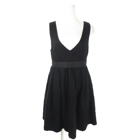 中古 ジルバイジルスチュアート Jill By Jillstuart ワンピース ミニ 深vネック ノースリーブ ウール混 M 黒の通販はau Pay マーケット ブランド古着のベクトル