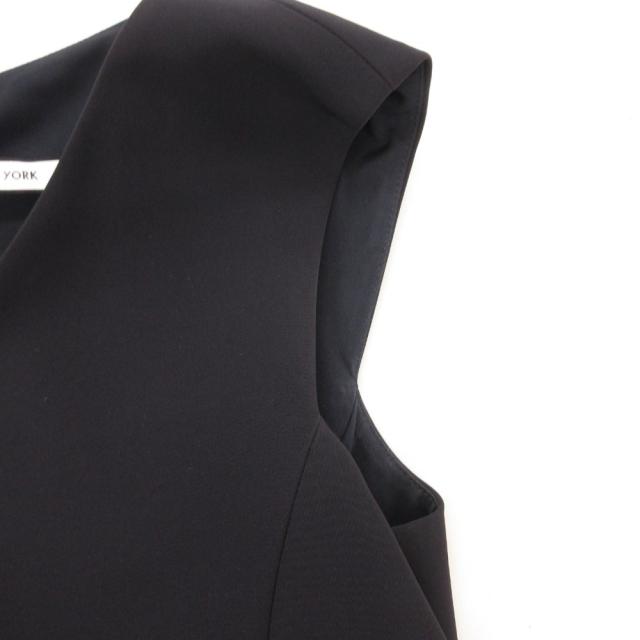 【中古】フォクシーニューヨーク FOXEY NEW YORK ノースリーブ衣装 Vのど頚 太陽面爆発 40 黒いこと /JS ■GY62