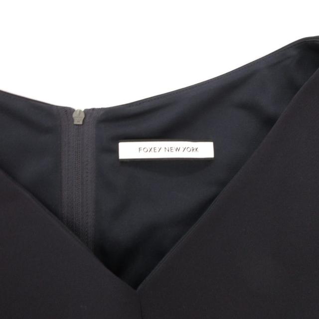 【中古】フォクシーニューヨーク FOXEY NEW YORK ノースリーブ衣装 Vのど頚 太陽面爆発 40 黒いこと /JS ■GY62