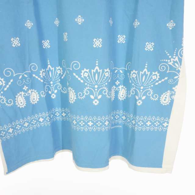 【中古】グッドイナフ GOODENOUGH Tシャツ 手刷り プリント クールネック 半袖 バンダナ柄 M ライトブルー ホワイトの通販は