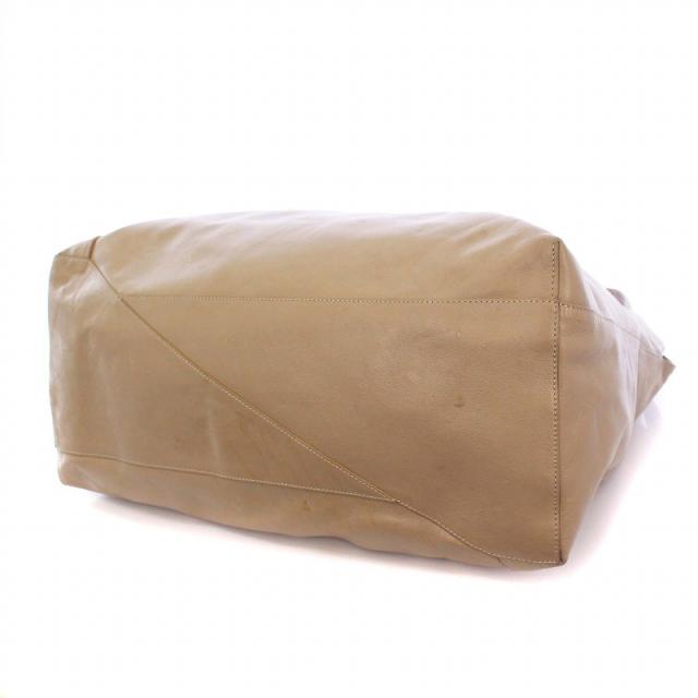 【中古】ディスコード Yohji Yamamoto 23AW ANGULAR BAG アンギュラーバッグ ショルダーバッグ レザー ベージュ 中古】ディスコード Yohji Yamamoto 23AW ANGULAR BAG アンギュラー
