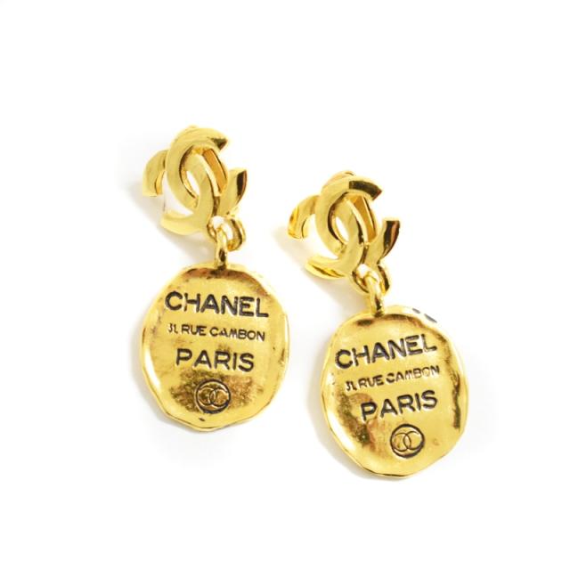 ♧CHANEL 片耳用 ヴィンテージ シルバー ロゴ スイング フープピアス