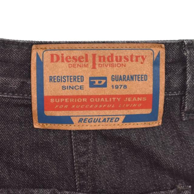 中古】未使用品 ディーゼル DIESEL D-LIVERY-W-SHORT デニムパンツ
