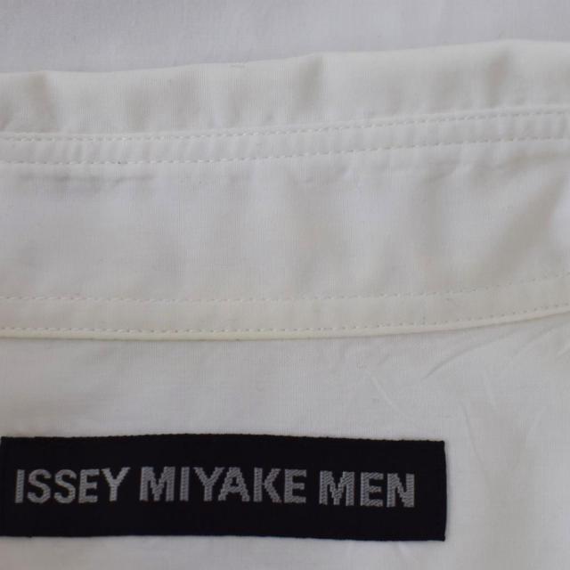 【中古】ISSEY MIYAKE シャツ 長袖 襟付き 無地 フロントボタン 胸ポケット 2 白 ホワイト ME83FJ250 メンズ_3